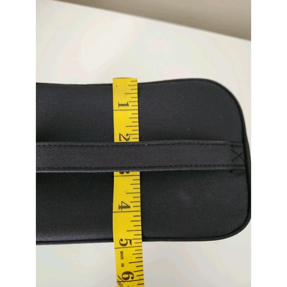Hurley Women's Cosmetic Toiletry Travel Bag  MakeUp Bag Black‎ Zip Closure